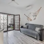 Chiara Garden View بيت للعطل أذيخي